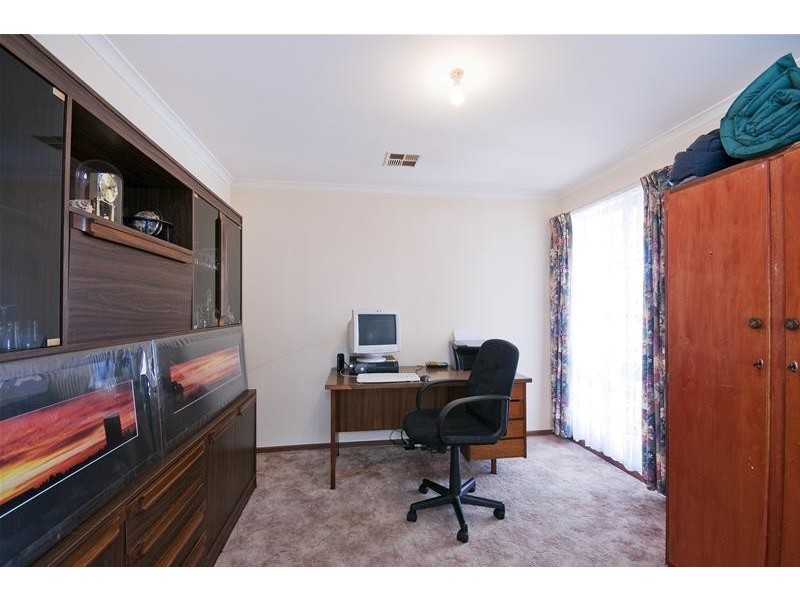 2 Burge Crescent, Hoppers Crossing VIC 3029