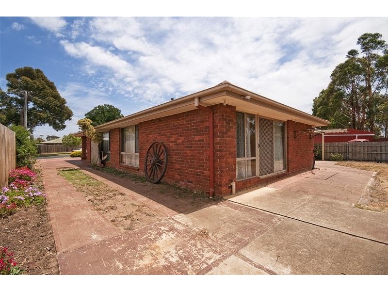 2 Burge Crescent, Hoppers Crossing VIC 3029
