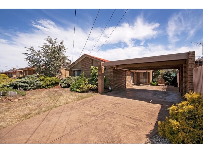 16 Kelvin Grove, Werribee VIC 3030