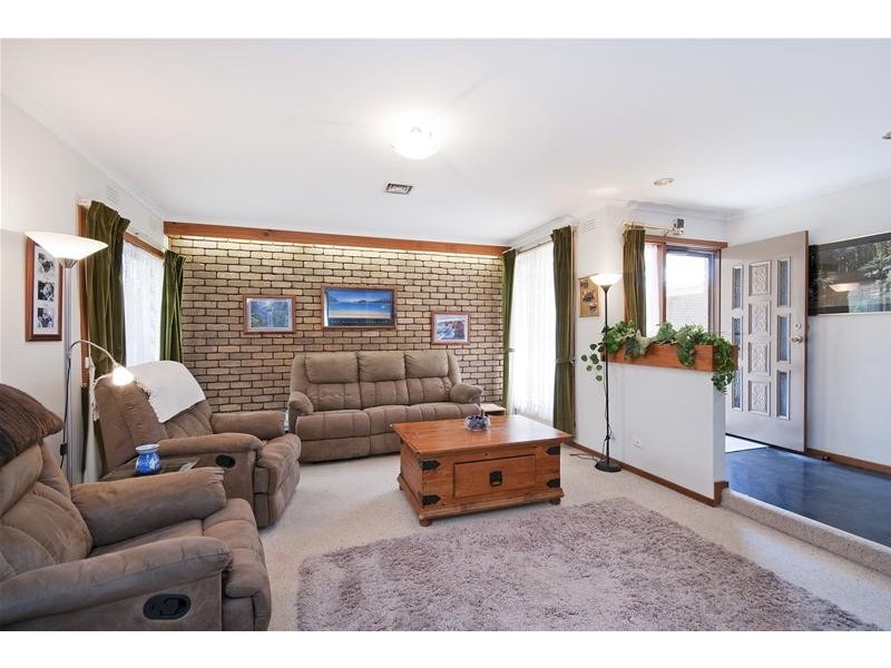 16 Kelvin Grove, Werribee VIC 3030