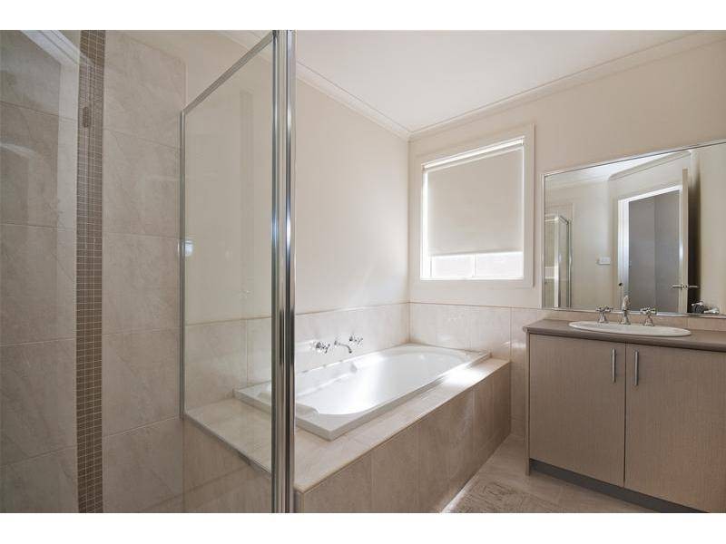 48 Halladale Avenue, Wyndham Vale VIC 3024