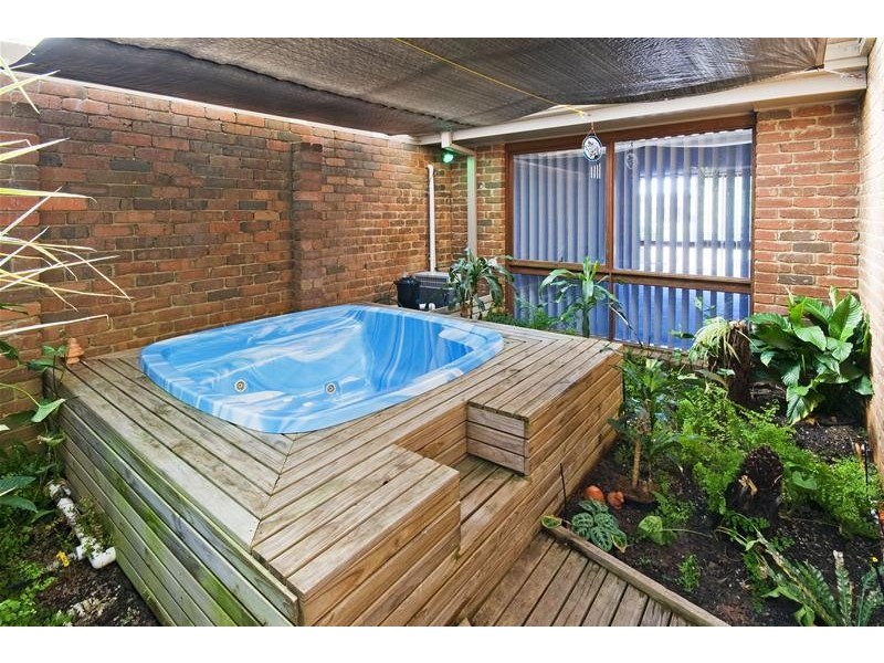 15 Hogans Road, Hoppers Crossing VIC 3029