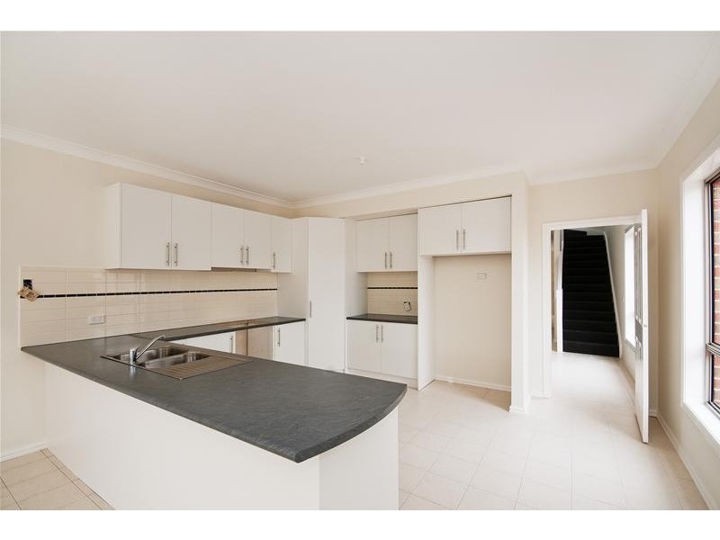 1/128 South Ring Road, Werribee VIC 3030