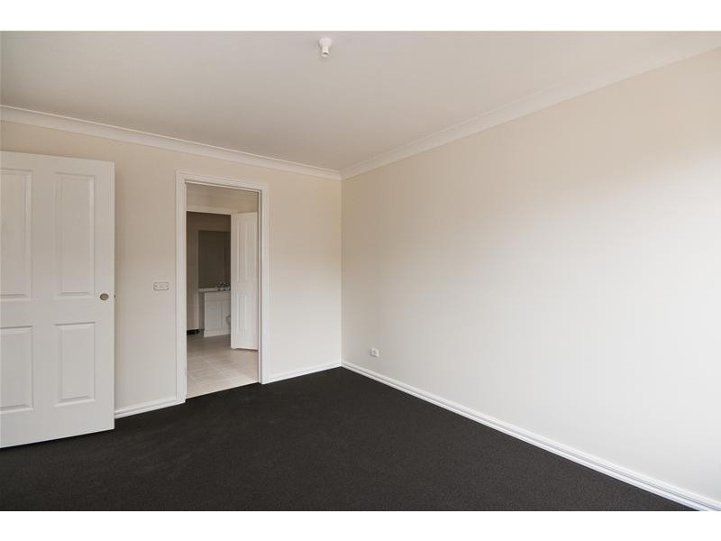 1/128 South Ring Road, Werribee VIC 3030