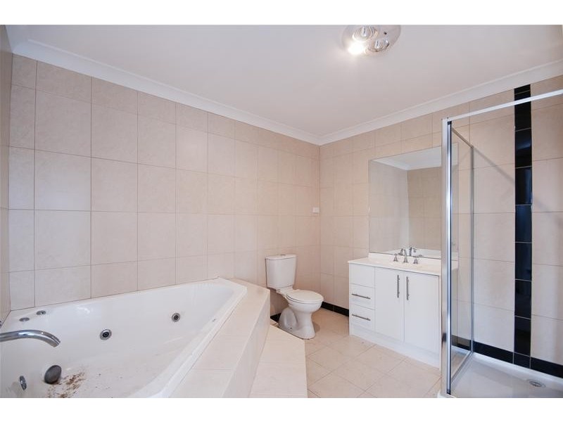 2/128 South Ring Road, Werribee VIC 3030