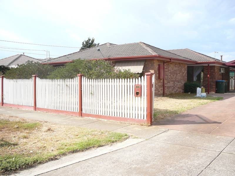 22 Rowes Rd, Werribee VIC 3030