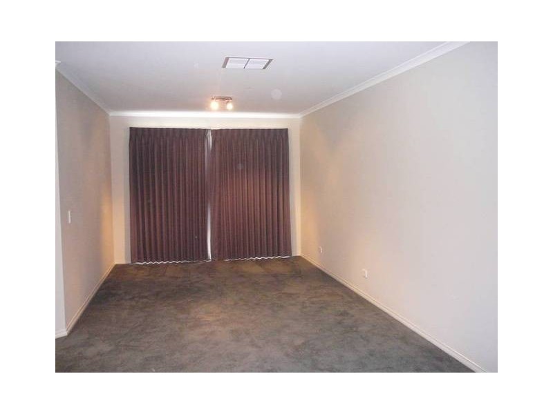 16 Frogmouth Court, Truganina VIC 3029