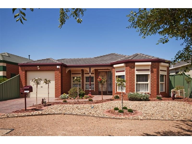 2 Charing Cross, Wyndham Vale VIC 3024