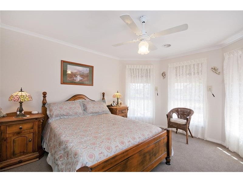 2 Charing Cross, Wyndham Vale VIC 3024