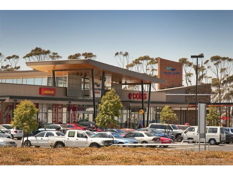 16 Bow Crescent, Wyndham Vale VIC 3024