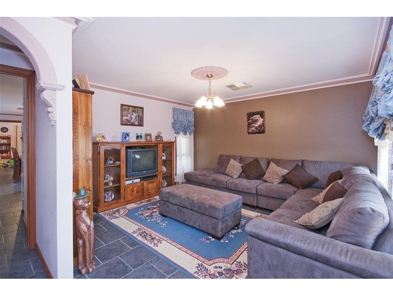 43 Golden Square Crescent, Hoppers Crossing VIC 3029