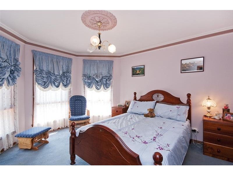 43 Golden Square Crescent, Hoppers Crossing VIC 3029