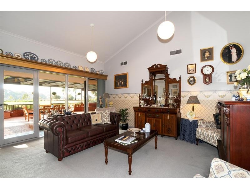 12 Redgum Close, Werribee VIC 3030