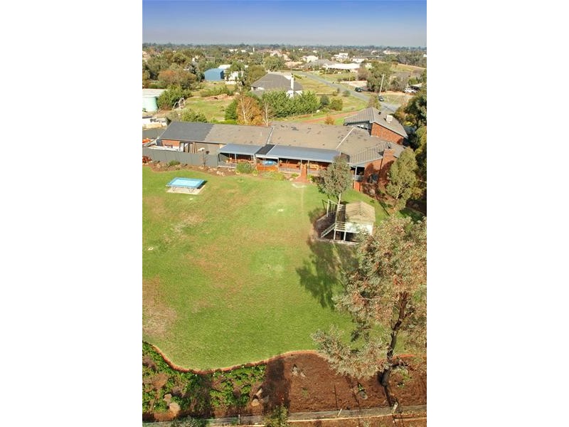 12 Redgum Close, Werribee VIC 3030