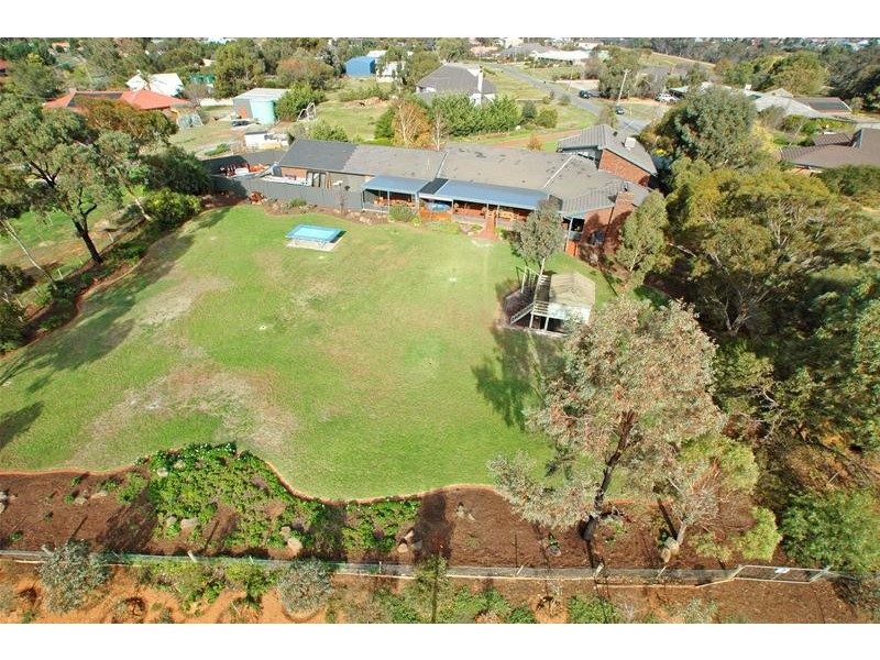 12 Redgum Close, Werribee VIC 3030