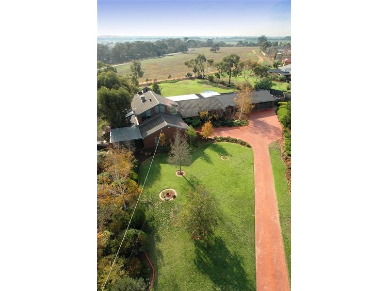 12 Redgum Close, Werribee VIC 3030