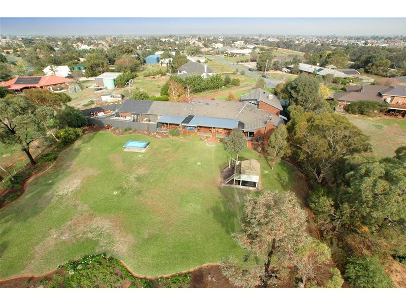 12 Redgum Close, Werribee VIC 3030
