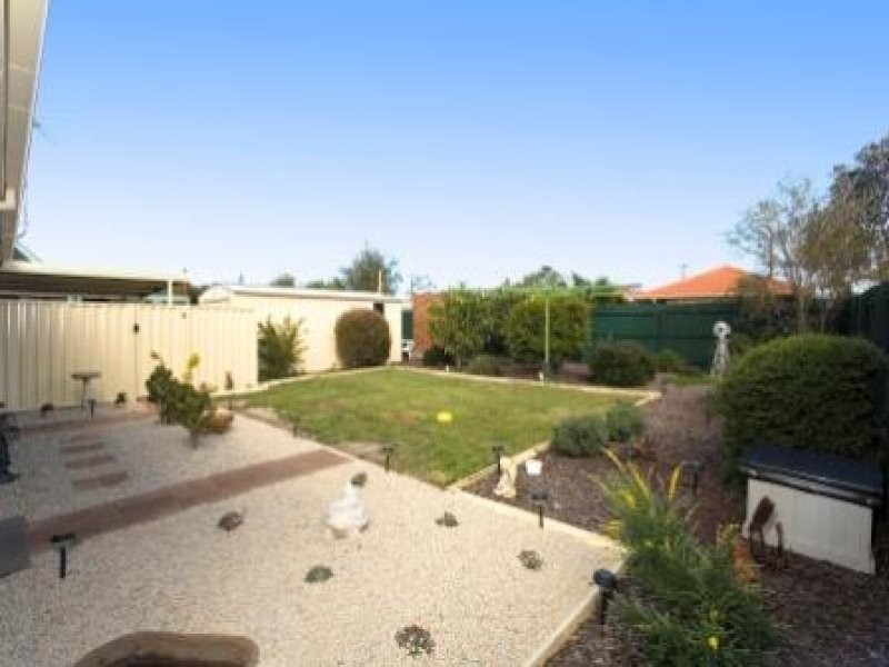 125 Cambridge Crescent, Werribee VIC 3030