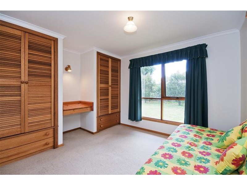 42 McLeans Road, Little River VIC 3211