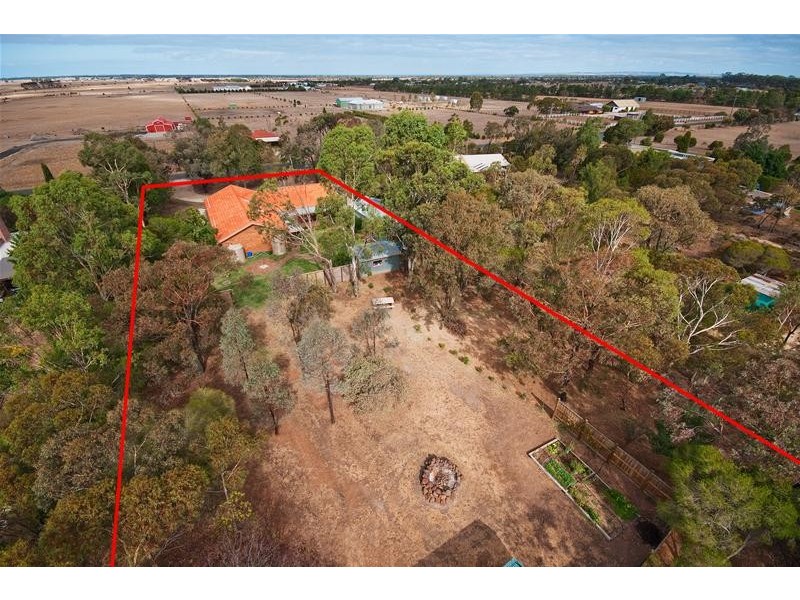 42 McLeans Road, Little River VIC 3211