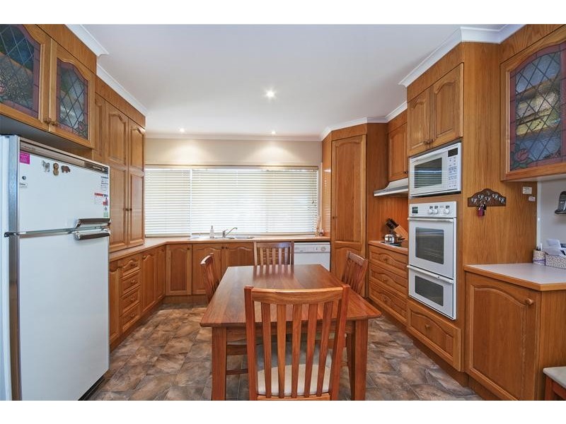 6 Huntingfield Drive, Hoppers Crossing VIC 3029