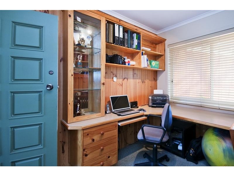 6 Huntingfield Drive, Hoppers Crossing VIC 3029