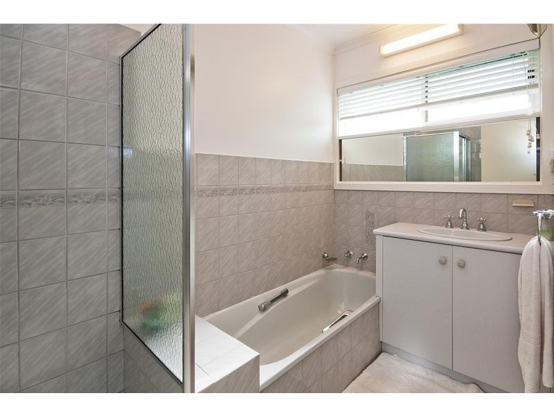 6 Huntingfield Drive, Hoppers Crossing VIC 3029