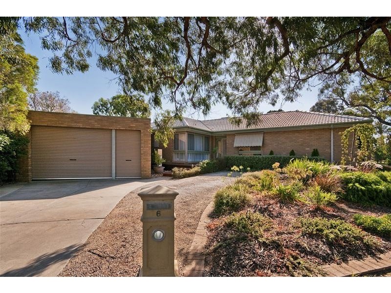 6 Huntingfield Drive, Hoppers Crossing VIC 3029