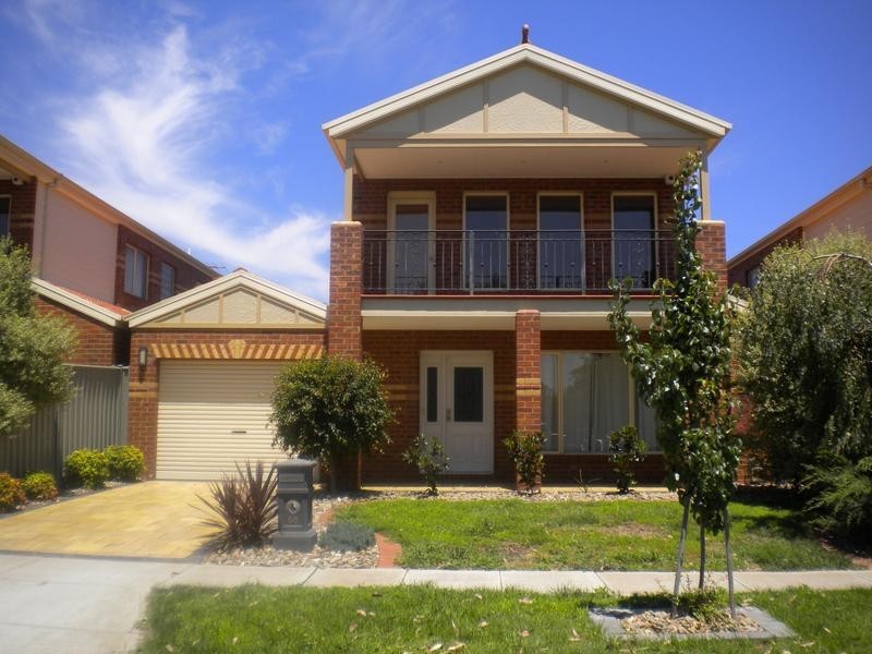 58 Riversdale Dr, Werribee VIC 3030
