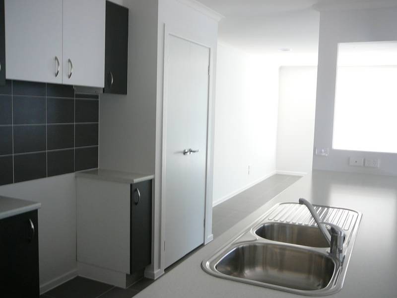 60 Ribblesdale Avenue, Wyndham Vale VIC 3024