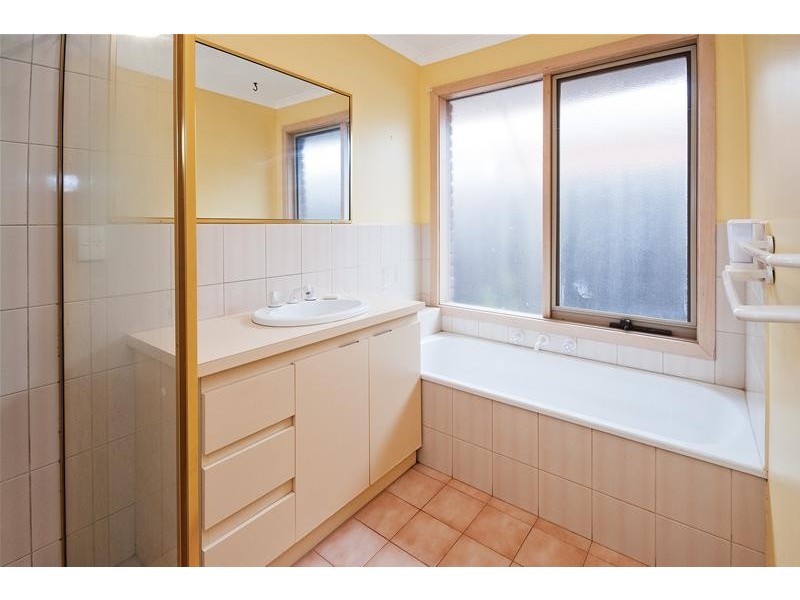 13 Torbay Court, Werribee VIC 3030