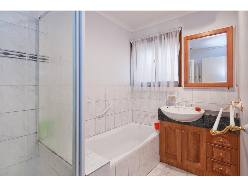 21 Ribblesdale Avenue, Wyndham Vale VIC 3024