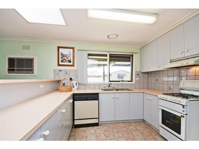 62 Marlborough Crescent, Hoppers Crossing VIC 3029