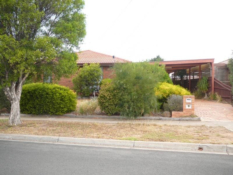 20 Buckingham Drive, Werribee VIC 3030