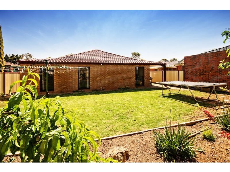 17 Woodville Park Drive, Hoppers Crossing VIC 3029