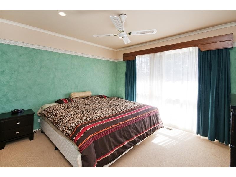 8 Tambo Court, Werribee VIC 3030