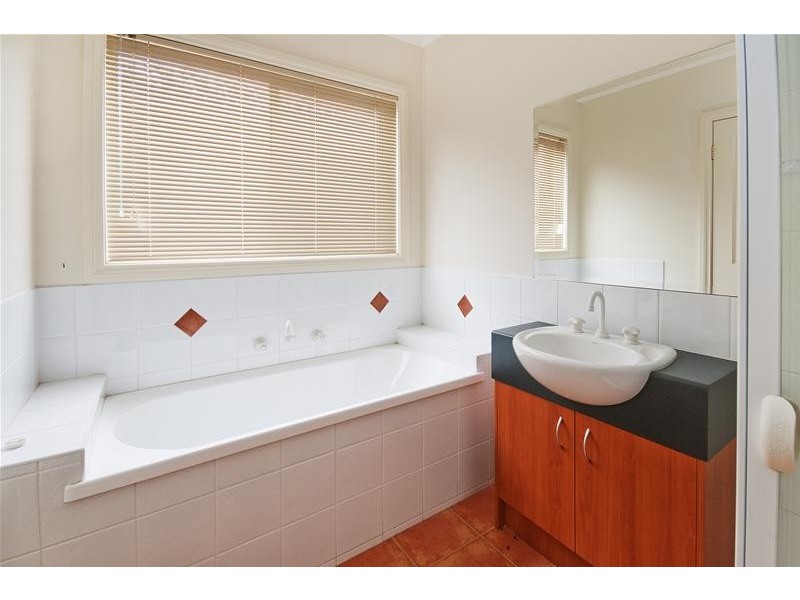 36 Ruby Place, Werribee VIC 3030