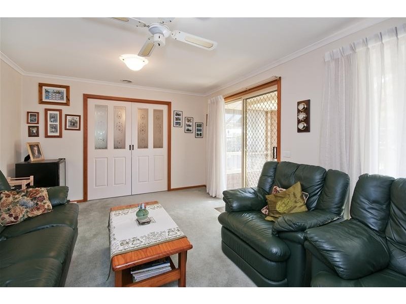 17 Weiskof Drive, Hoppers Crossing VIC 3029