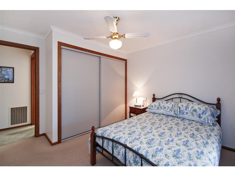 17 Weiskof Drive, Hoppers Crossing VIC 3029