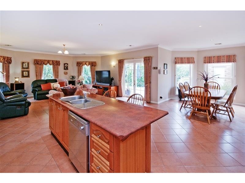 9 Fontain Court, Werribee VIC 3030