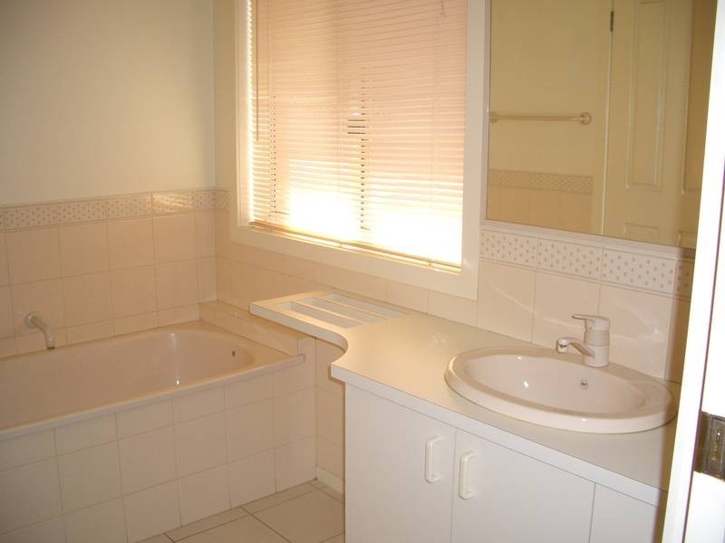 6 Zebra Finch Court, Hoppers Crossing VIC 3029