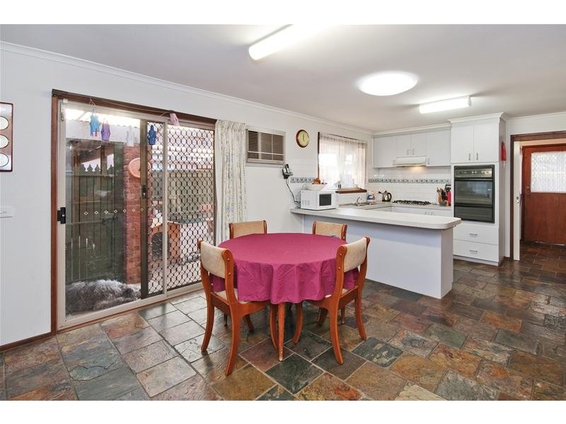 5 Lomond Court, Werribee VIC 3030