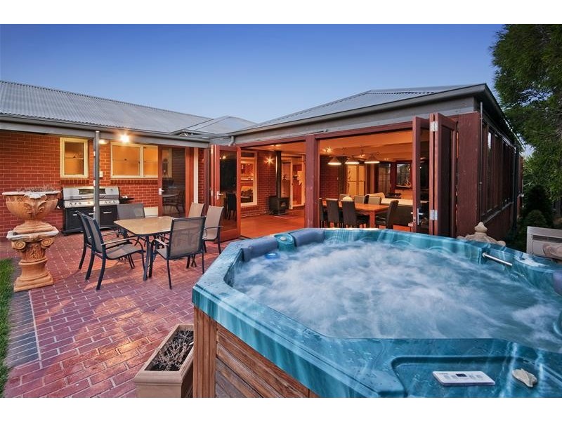 83 Hopetoun Road, Werribee VIC 3030