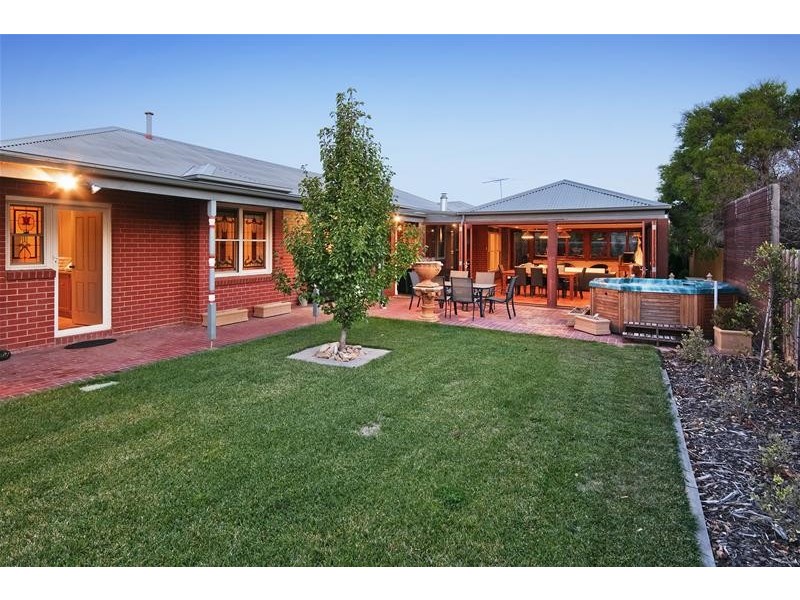 83 Hopetoun Road, Werribee VIC 3030