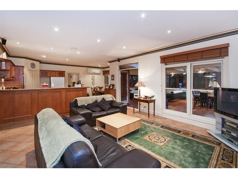 83 Hopetoun Road, Werribee VIC 3030