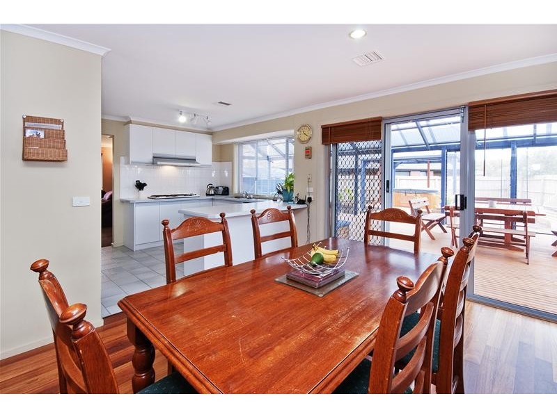 6 Llewellyn Court, Hoppers Crossing VIC 3029