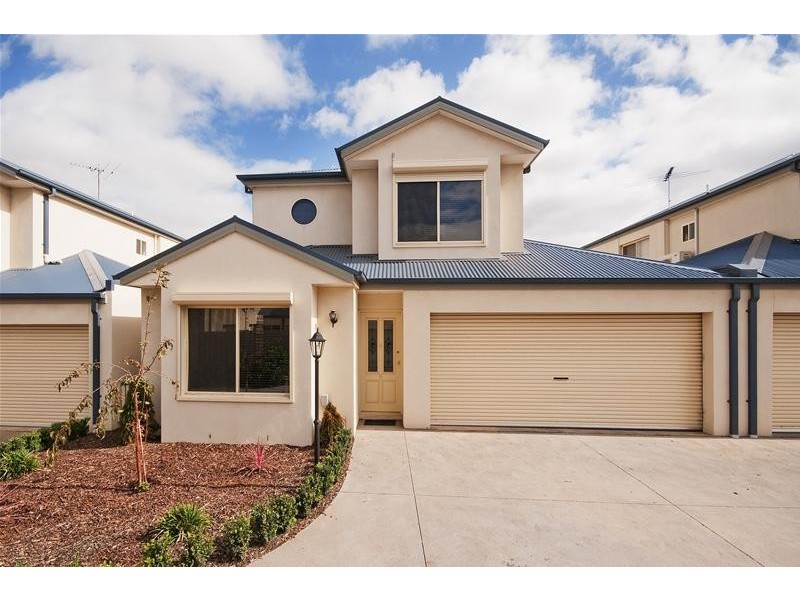 5/24 Riverside Avenue, Werribee VIC 3030