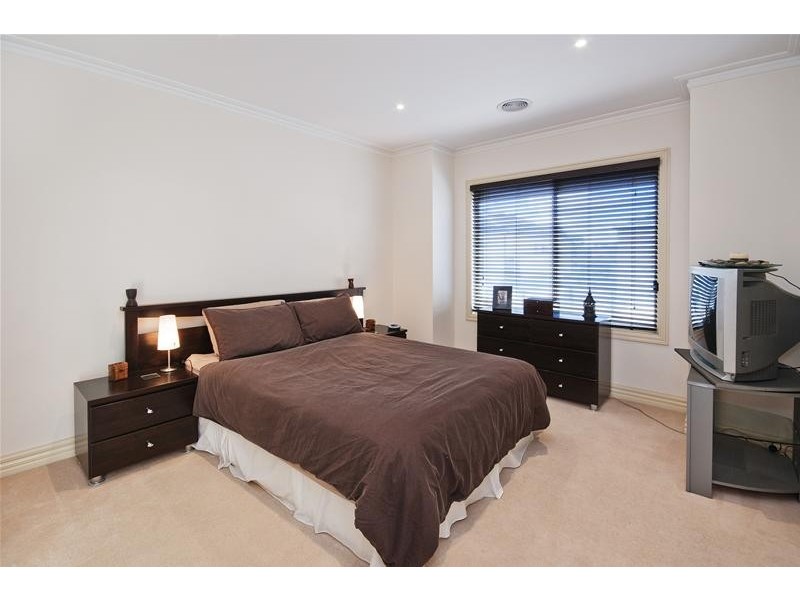 5/24 Riverside Avenue, Werribee VIC 3030