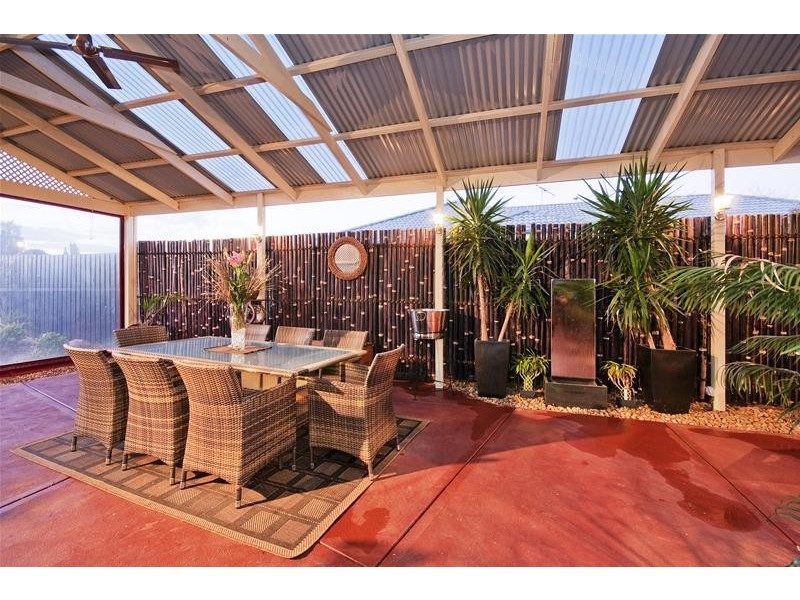 18 Dequin Court, Werribee VIC 3030