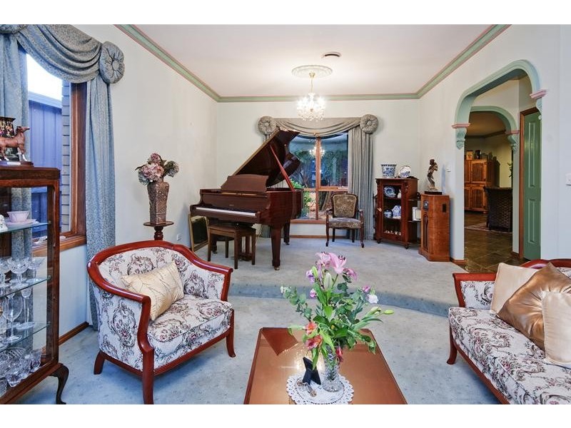 18 Dequin Court, Werribee VIC 3030